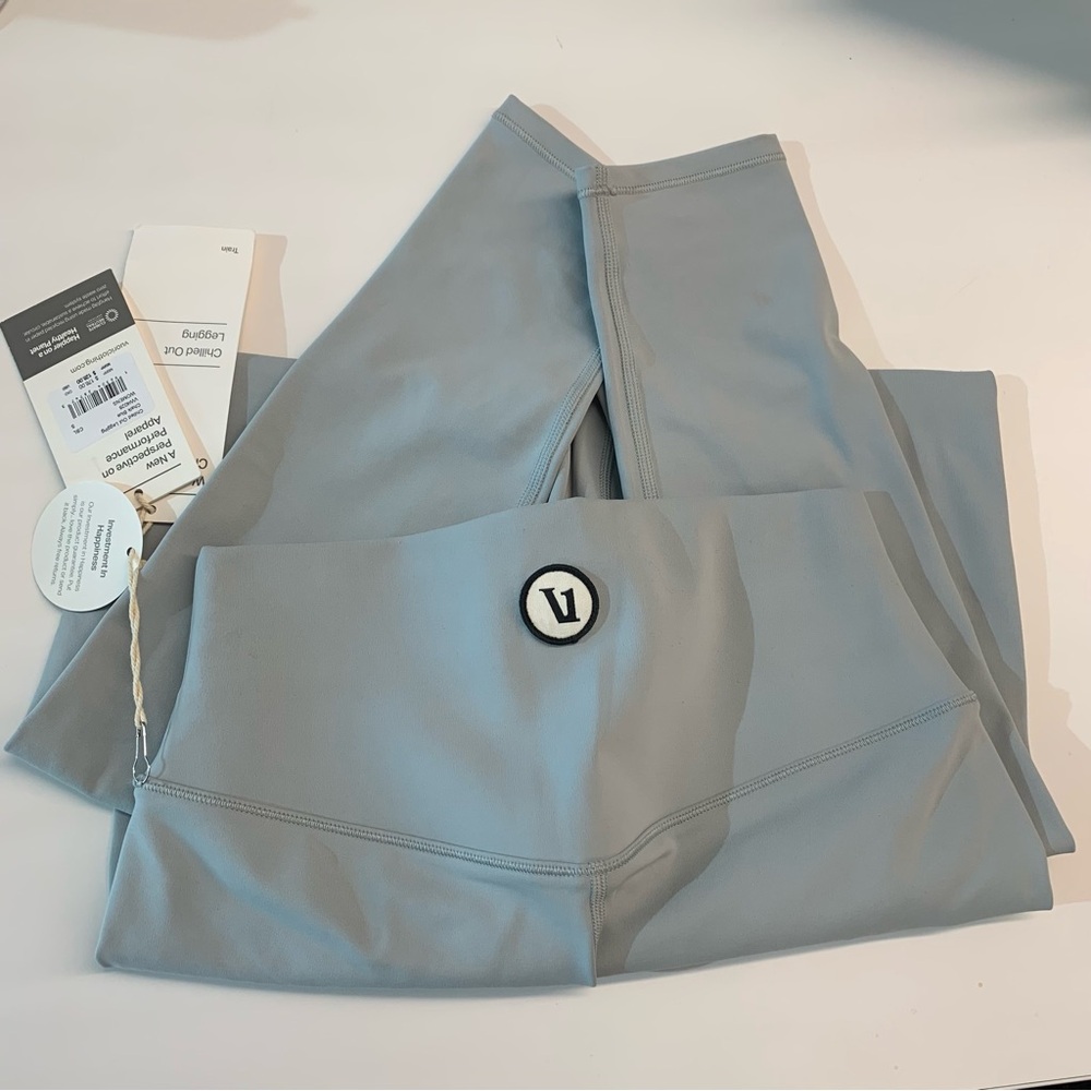 New with tag Vuori Gray Leggings